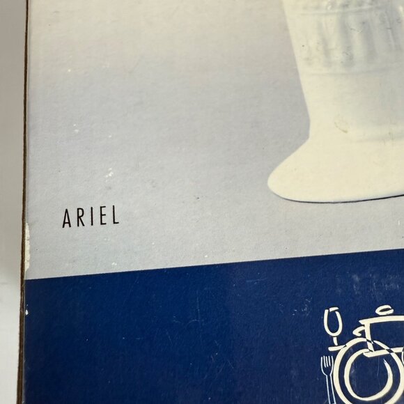 Oneida Taper Candle Ariel Holders Set Of 2 White Ceramic Simple Elegant Design - Picture 12 of 16